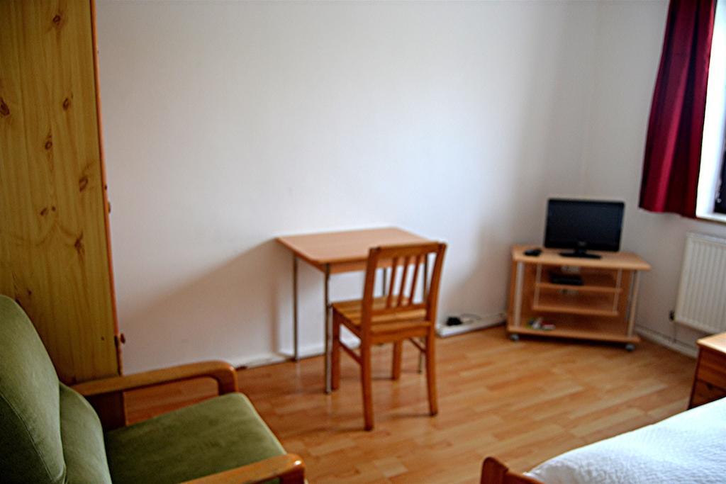 Gastehaus Sebastian Konuk evi Erding Oda fotoğraf