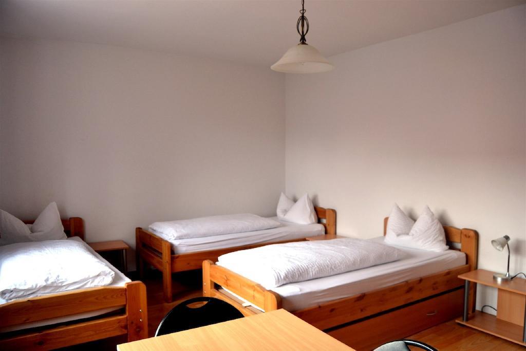 Gastehaus Sebastian Konuk evi Erding Oda fotoğraf